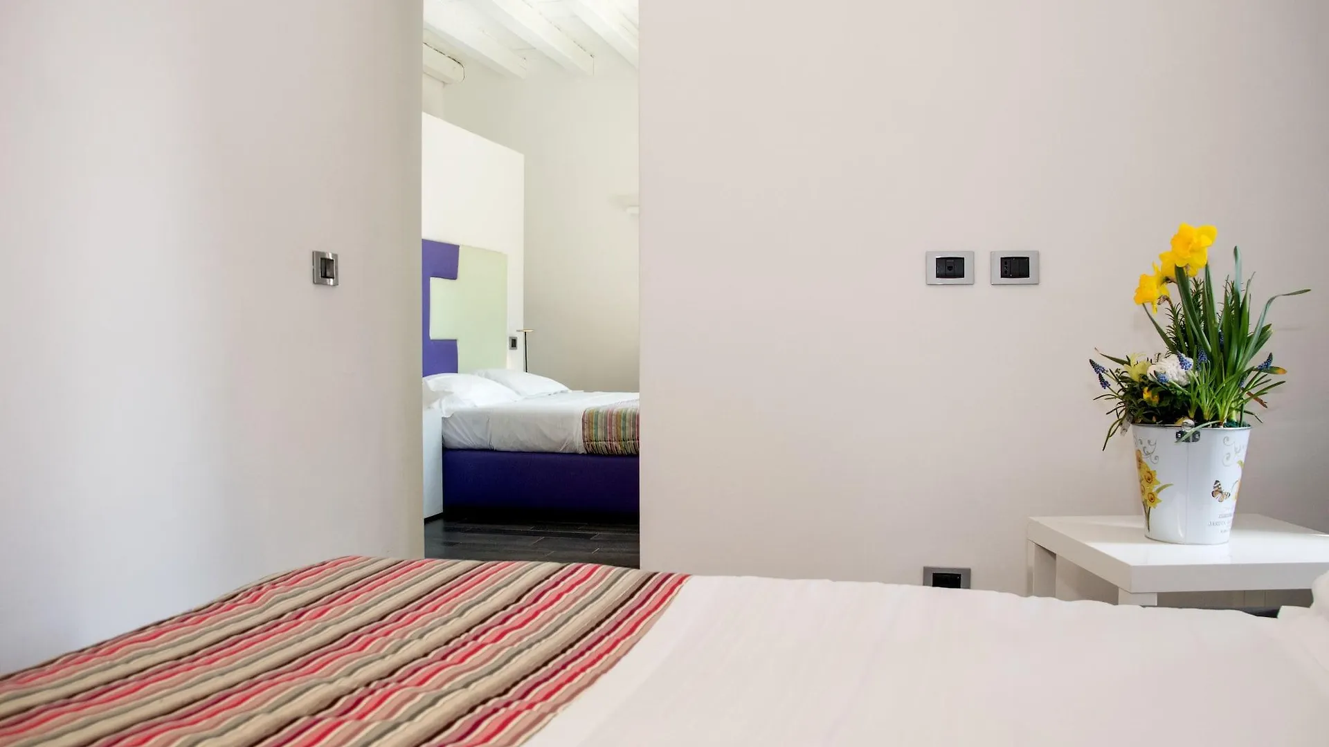 Hotel De Rom 3*,