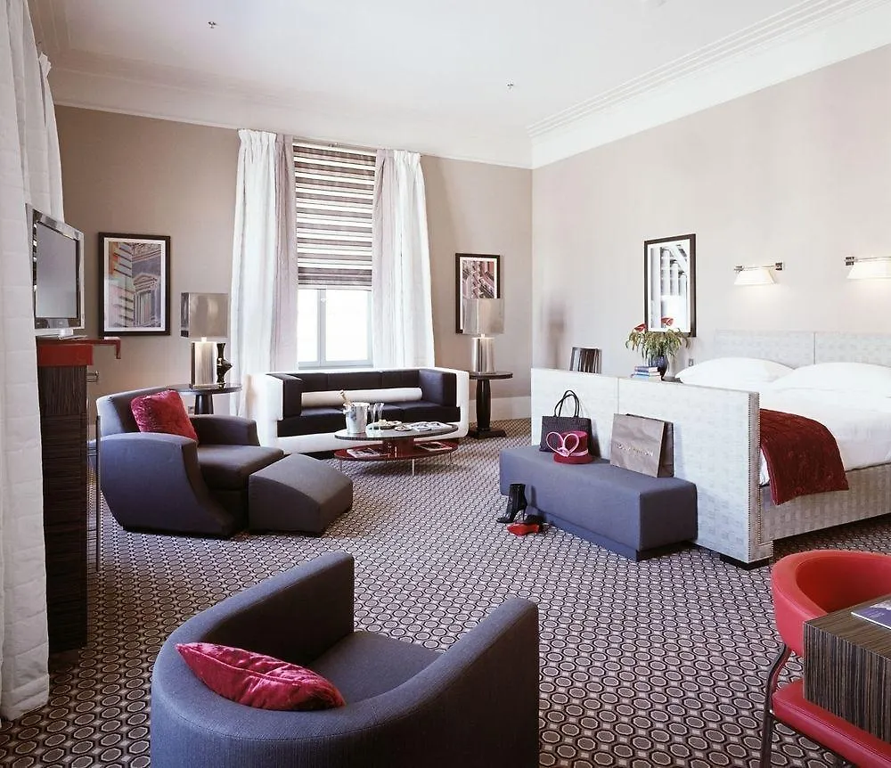 ***  Hotel De Rom Italien